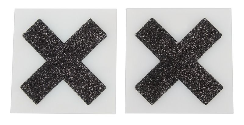 Titty Sticker - Sort Kryss med Glitter